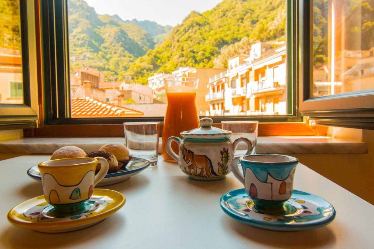 B&B Sotto Un Tetto Cetara Ngoại thất bức ảnh